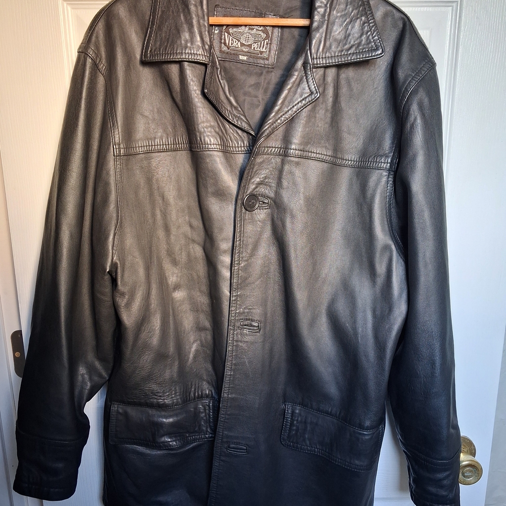 Vera Pelle Men's Classic Black Leather Button-Up Coat - Size 50
